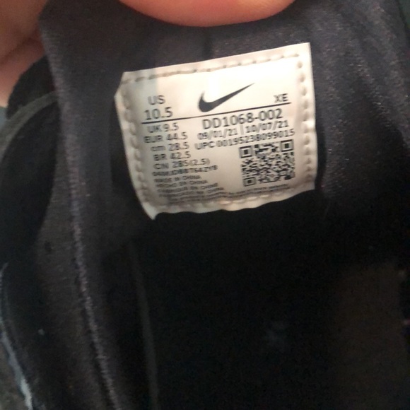 Nike shoes - Picture 4 of 6